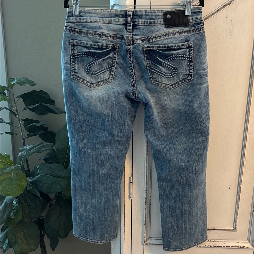 Silver Womens Aiko Capri Jeans Size 29 Light Wash Low Rise 22" Inseam - Picture 2 of 8